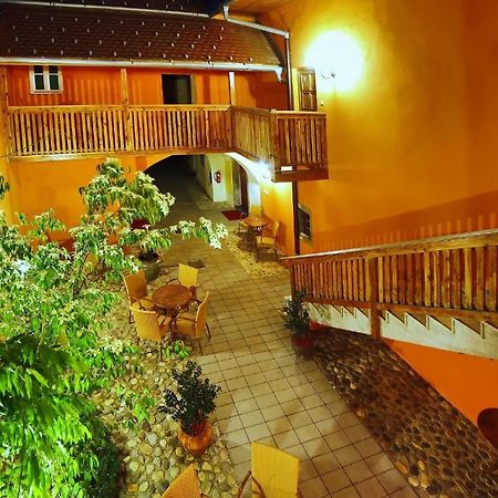 Bed & Breakfast Silak Ptuj Buitenkant foto