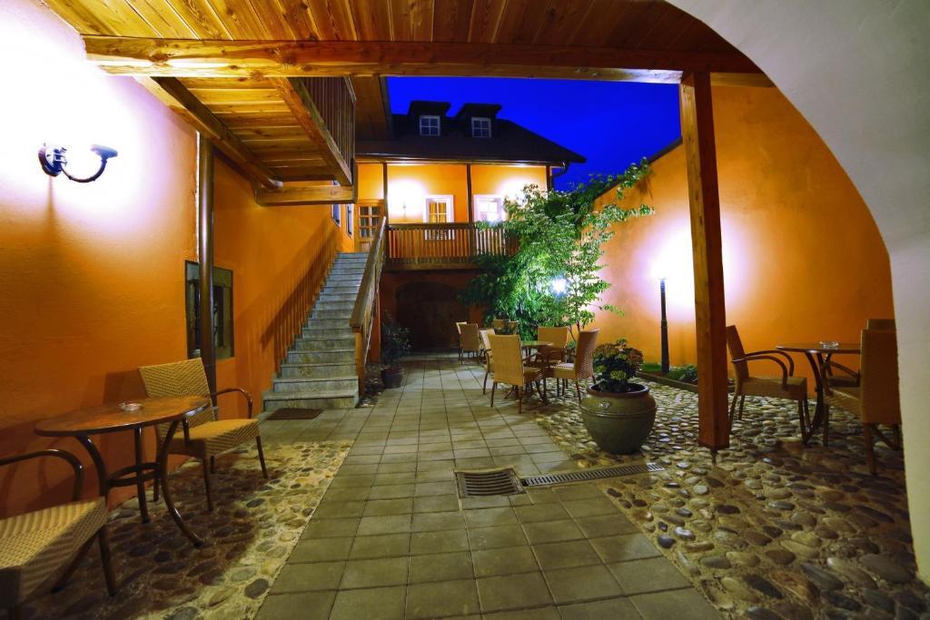 Bed & Breakfast Silak Ptuj Buitenkant foto